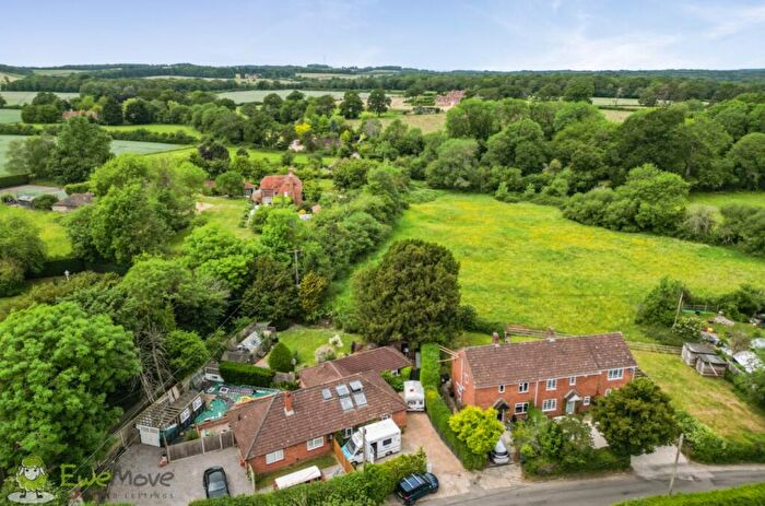 3 Bedroom Semi-Detached House For Sale In Basingstoke Road, Ramsdell, Tadley, Hampshire, RG26