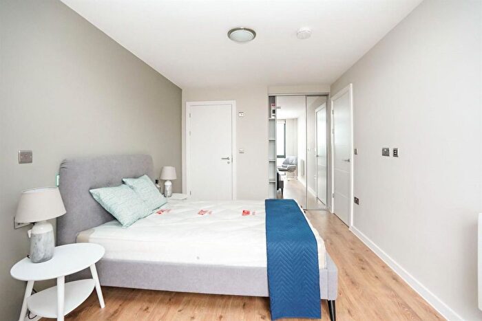 1 Bedroom Flat To Rent In Jesse Hartley Way, Liverpool, L3