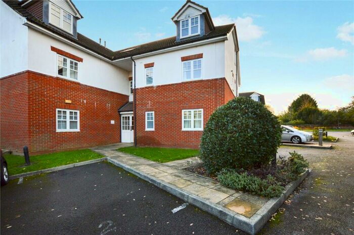 1 Bedroom Apartment To Rent In Kingsway, Woking, Surrey, GU21