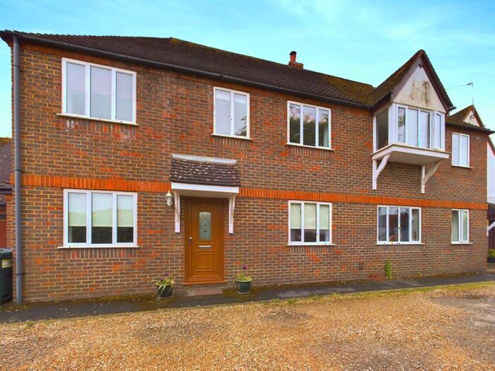 3 Bedroom Semi-Detached House To Rent In Victoria Road, Marlow, SL7