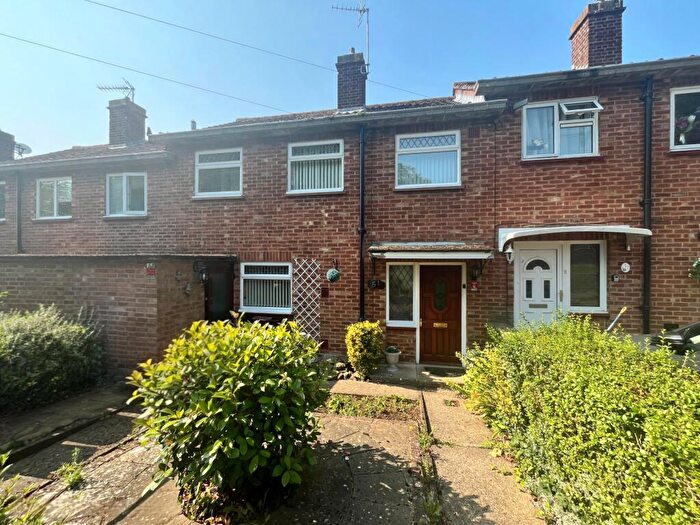 3 Bedroom Terraced House For Sale In Queens Crescent, Kingsthorpe, NN2