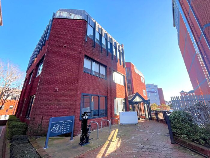 1 Bedroom Flat To Rent In Southernhay Gardens, St. Leonards, Exeter, EX1