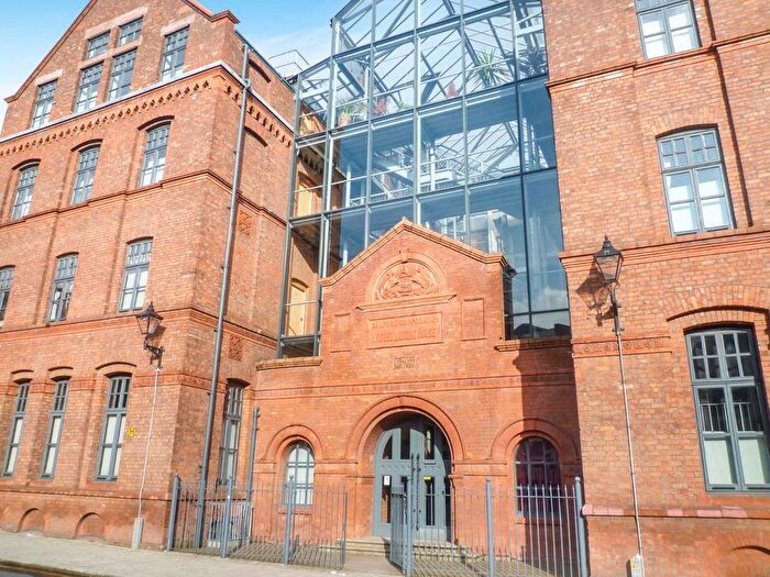 2 Bedroom Flat To Rent In Model Lodging House, Bloom Street, City Centre, Salford, M3