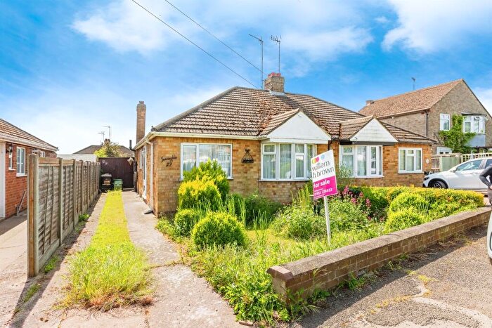 2 Bedroom Semi-Detached Bungalow For Sale In Burton Road, Finedon, NN9