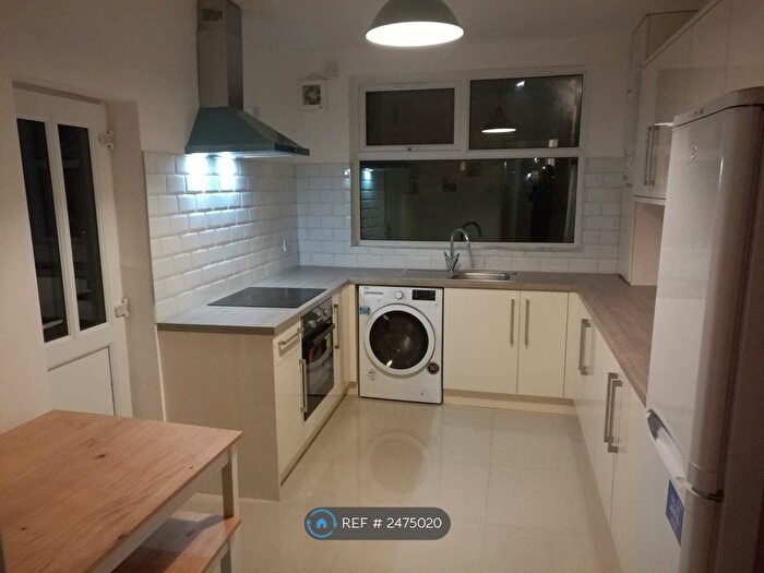 4 Bedroom Terraced House To Rent In Rippingham Road, Manchester, M20