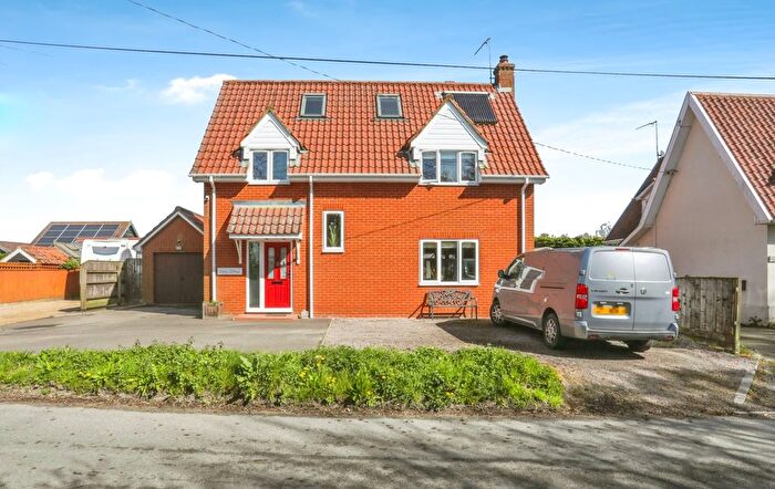 4 Bedroom Detached House For Sale In Debenham Road, Stowmarket, Suffolk, IP14