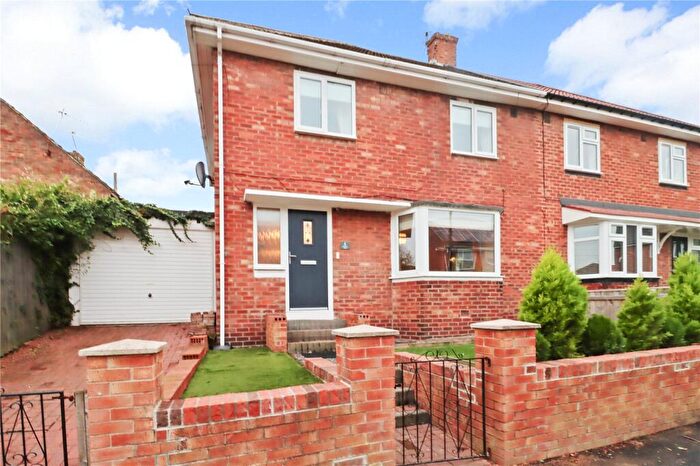 3 Bedroom Semi-Detached House For Sale In Peasemore Road, Sunderland, Tyne And Wear, SR4