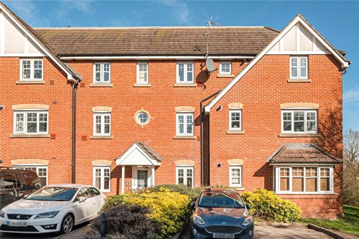 2 Bedroom Apartment For Sale In Perigee, Shinfield, RG2