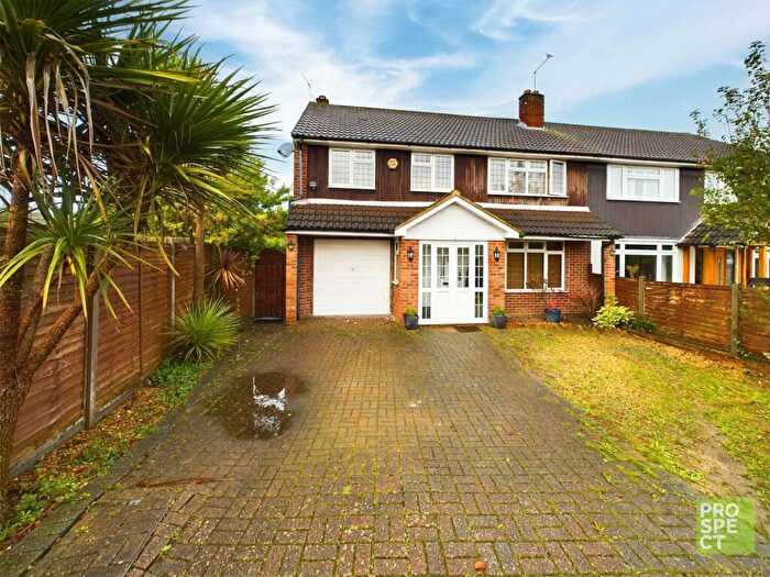 4 Bedroom Semi-Detached House To Rent In Havelock Road, Maidenhead, Berkshire, SL6