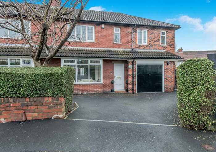 4 Bedroom Semi-Detached House For Sale In South View Drive, East Bierley, Bradford, West Yorkshire, BD4