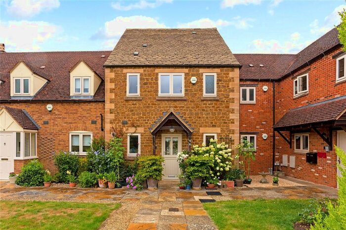 3 Bedroom Terraced House For Sale In Highlands, Lower Tadmarton, Banbury, OX15