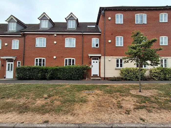 2 Bedroom Flat For Sale In The Pollards, Bourne, PE10
