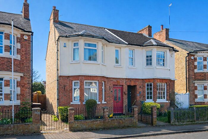 4 Bedroom Semi Detached House To Rent In Weathercock Lane, Woburn Sands, MK17