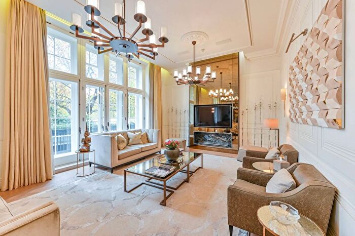 4 Bedroom Maisonette For Sale In Connaught Place, Connaught Village, W2