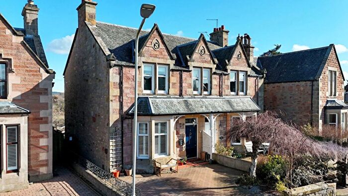 4 Bedroom Semi Detached House For Sale In Crown Drive, Inverness, IV2
