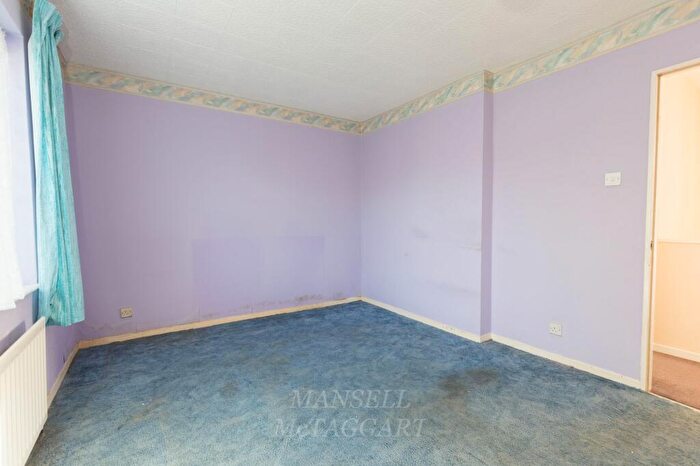 3 Bedroom Terraced House For Sale In Woodlands Road, East Grinstead, RH19