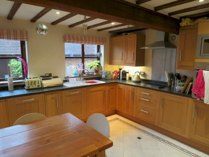 4 Bedroom Property To Rent In Adstock, MK18