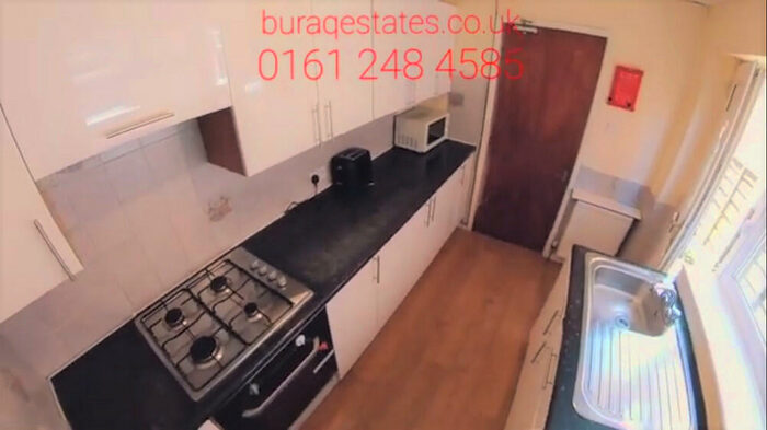 7 Bedroom Semi-Detached House To Rent In Derby Road Fallowfield, M14