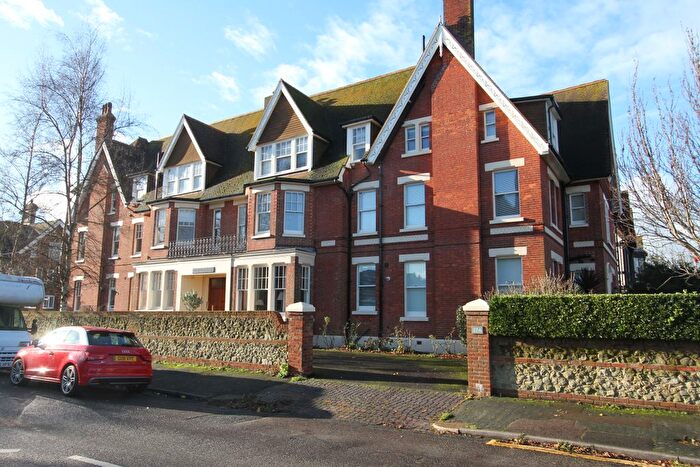 2 Bedroom Flat For Sale In Grange Road, Eastbourne, BN21
