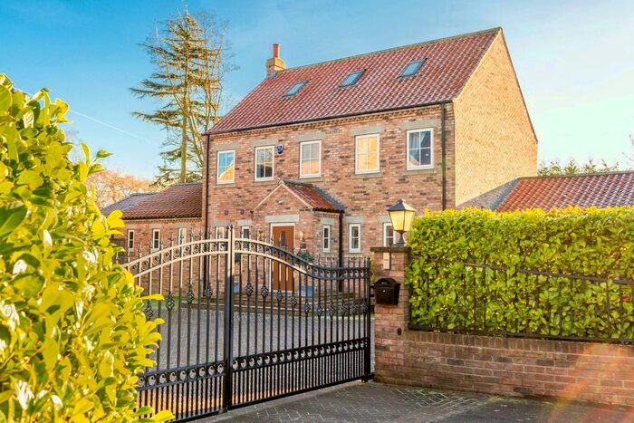 5 Bedroom Detached House For Sale In Cattal Street, Cattal, YO26