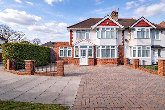 3 Bedroom Flat For Sale In Carlton Aveune East, Wembley, HA9