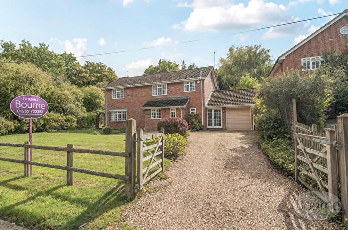4 Bedroom Detached House For Sale In Station Road, Bentley, Farnham, Hampshire, GU10