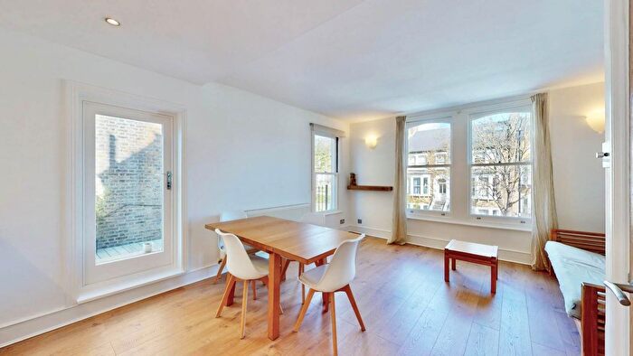 2 Bedroom Flat To Rent In Tufnell Park Road, Archway, N19