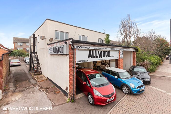 2 Bedroom Flat To Rent In Hertford Road, Waltham Cross, EN8