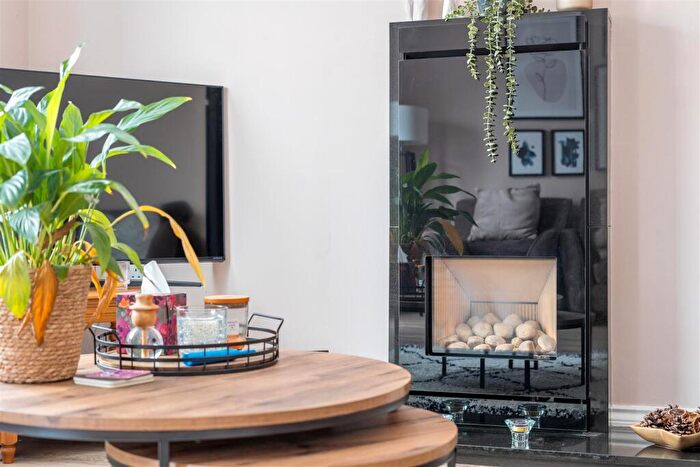 2 Bedroom Semi-Detached House For Sale In Primrose Way, Kidderminster, DY10