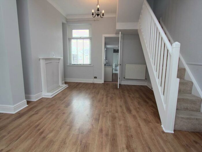 3 Bedroom House To Rent In Morgan Street, Barry, Vale Of Glamorgan, CF63