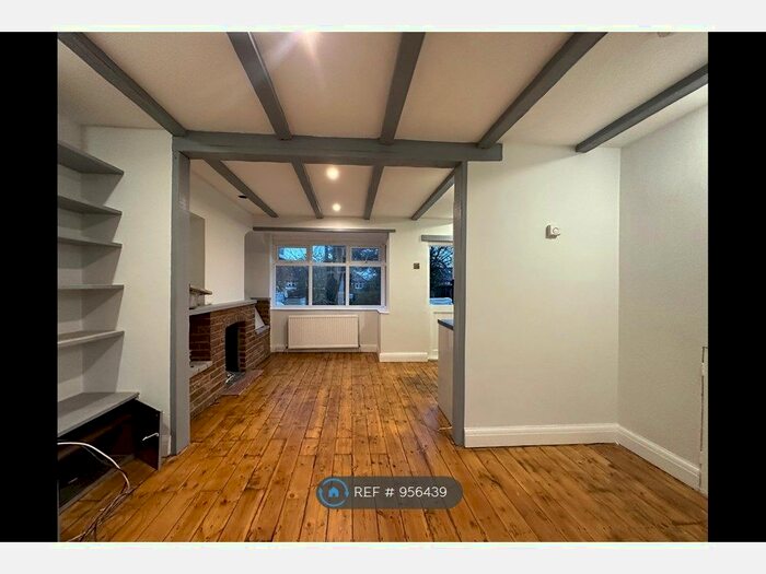 2 Bedroom Terraced House To Rent In Dale Avenue, Edgware, HA8