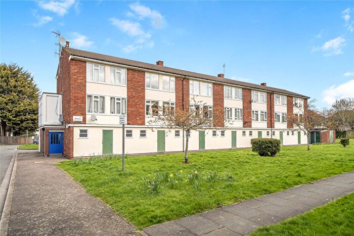 2 Bedroom Flat For Sale In Chinbrook Road, London, SE12