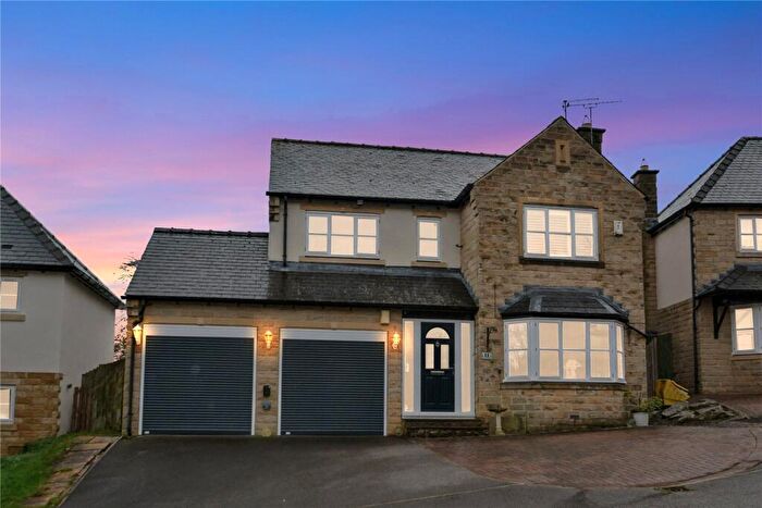 5 Bedroom Detached House For Sale In Tree Tops Court, Roundhay, Leeds, LS8