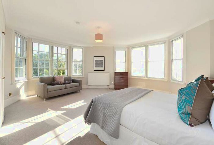 5 Bedroom Flat To Rent In Park Road, St Johns Wood, London, NW8