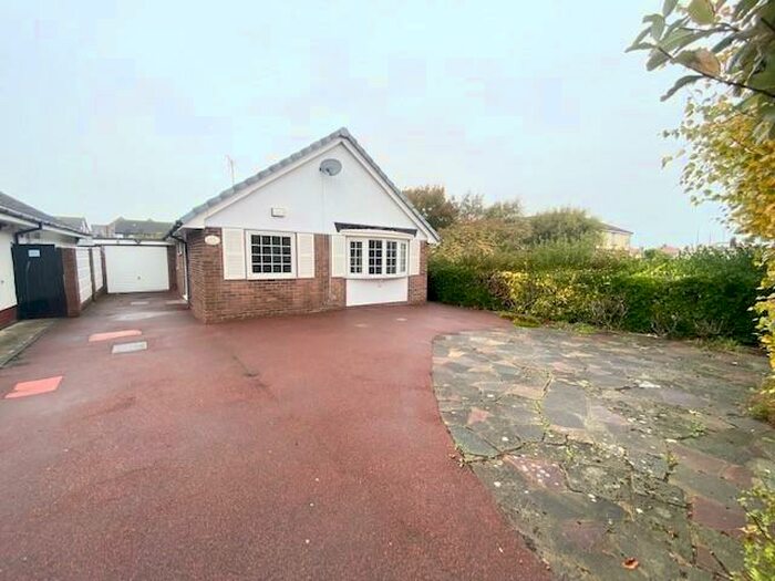 2 Bedroom Bungalow To Rent In Broadway, Fleetwood, FY7