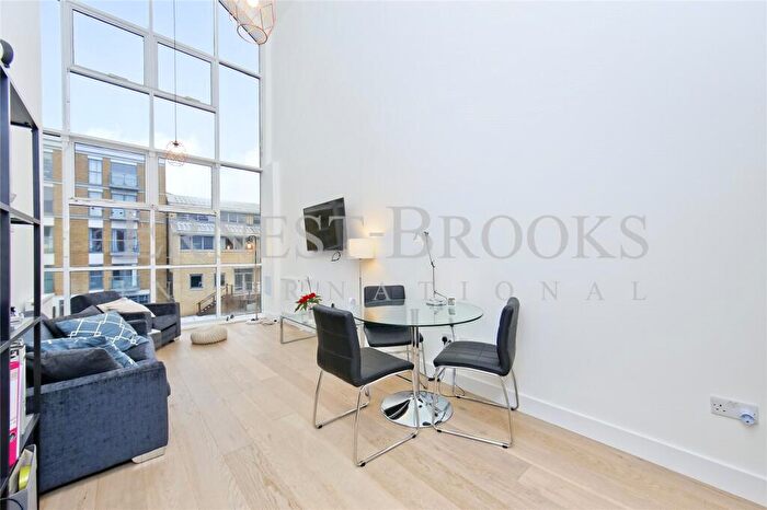 1 Bedroom Apartment For Sale In Sail Loft Court, Clyde Square, Limehouse, E14