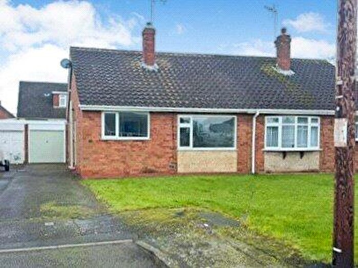 2 Bedroom Bungalow To Rent In Snowdon Close, Kidderminster, DY11