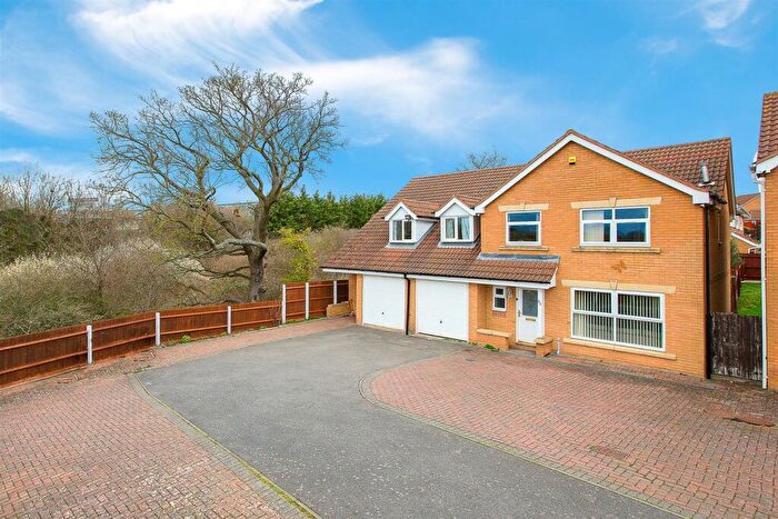 6 Bedroom Detached House To Rent In Harwood Drive, Kettering, NN16