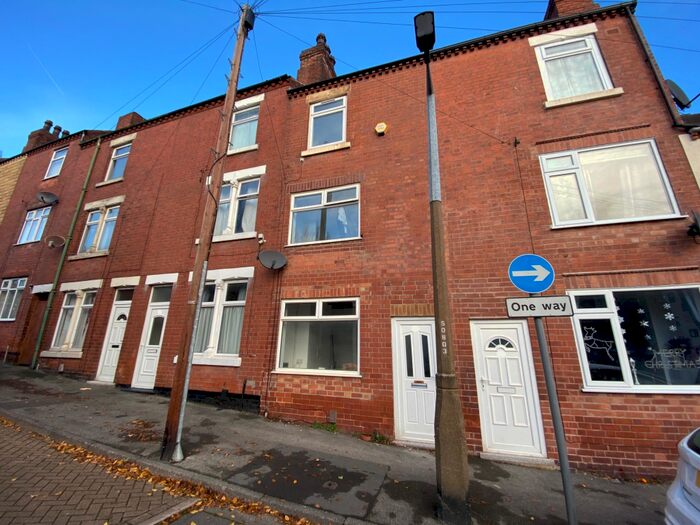 3 Bedroom Terraced House To Rent In Graham Street, Ilkeston, DE7