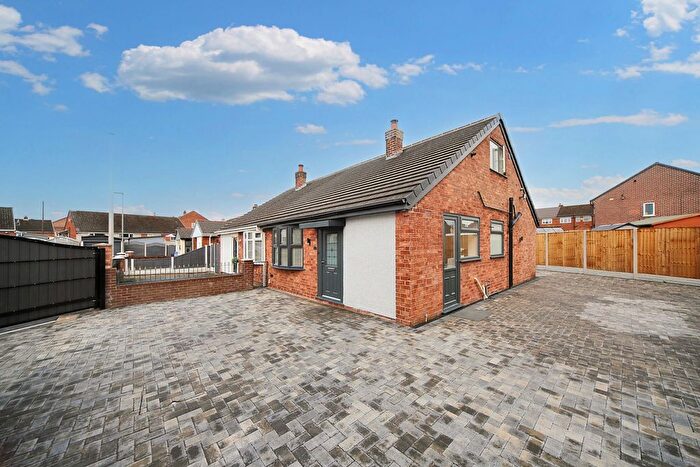 2 Bedroom Bungalow For Sale In Sandringham Close, Wigan, WN5