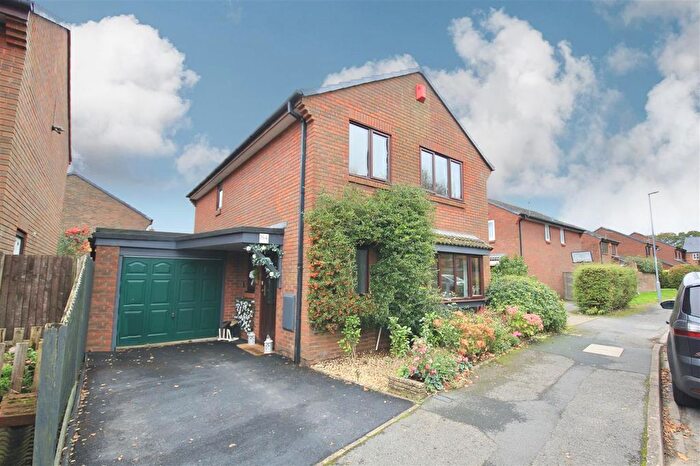 4 Bedroom Detached House For Sale In Cuthbury Gardens, Wimborne, BH21