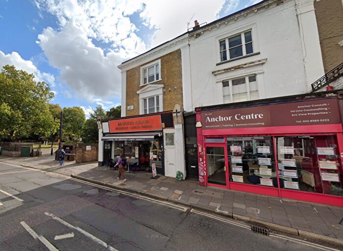 1 Bedroom Flat To Rent In Mare Street, Hackney, London, E8