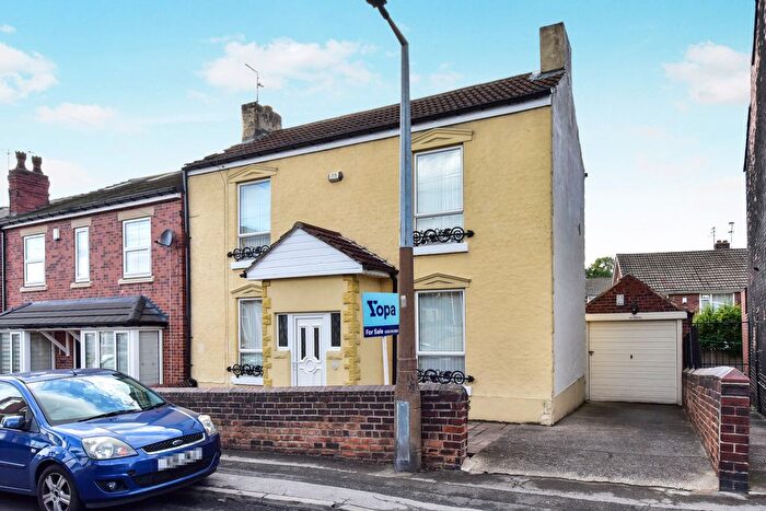 3 Bedroom Detached House For Sale In Main Street, Rotherham, S62