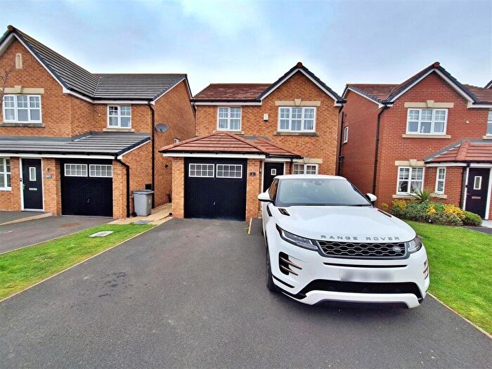 3 Bedroom Detached House For Sale In Ackroyd Place, Blackpool, FY4