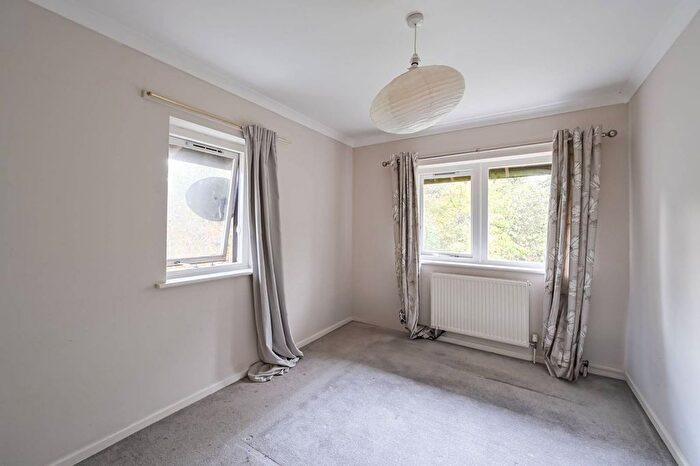 3 Bedroom Semi Detached House To Rent In Manchester Road, Isle Of Dogs, London, E14