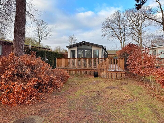 2 Bedroom Villa For Sale In Cliff House Holiday Park, Dunwich, IP17