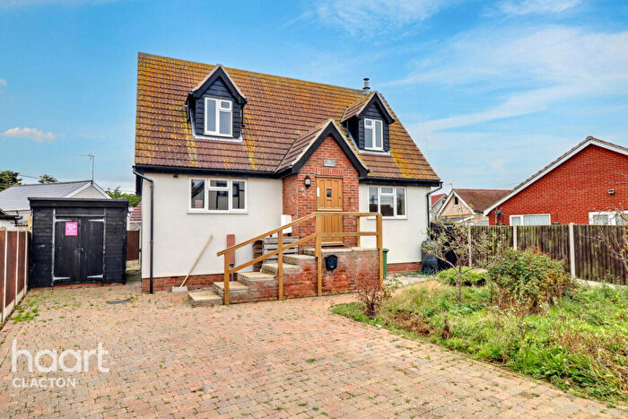 2 Bedroom Detached House For Sale In Fern Way, Clacton-On-Sea, CO15