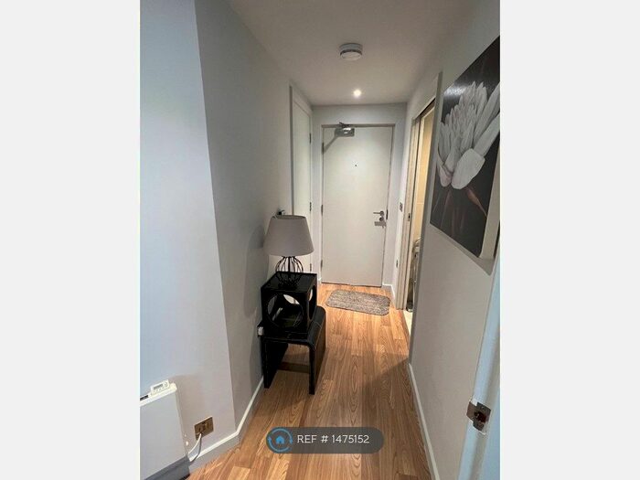 1 Bedroom Flat To Rent In Bridgewater Place, Leeds, LS11
