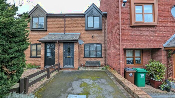 1 Bedroom Town House To Rent In Quayside Close, Nottingham, NG2