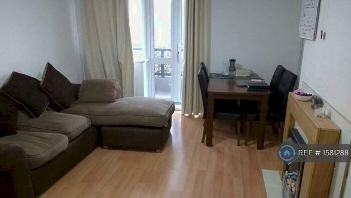1 Bedroom Flat To Rent In Sayers House, London, N2